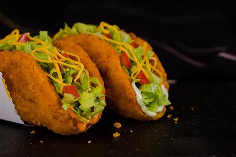 Taco Bell’s Naked Chicken Chalupa Is Back on the Menu Right Now